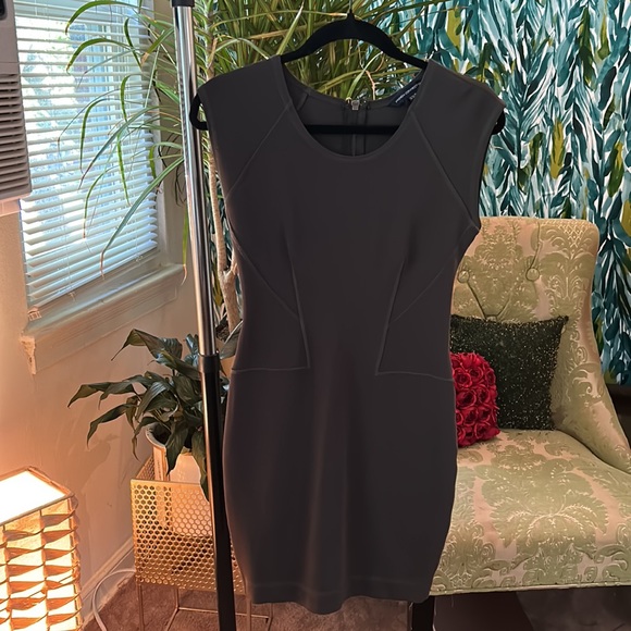 Dark green French connection bodycon dress. - Picture 10 of 10